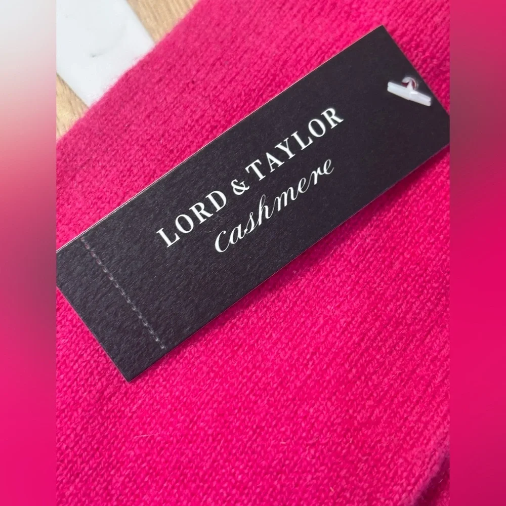 LORD & TAYLOR  Cashmere Pink Women's Gloves